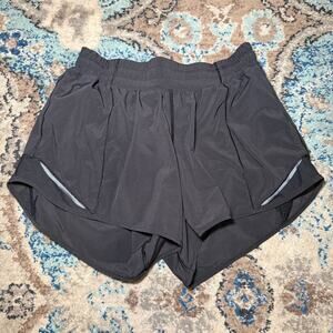 Lululemon Hotty Hot Short II